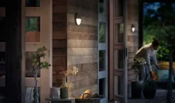 Philips myGarden Capricorn vegglampe utendørs IP44 6W LED m/bevegelses sensor IR - Antrasitt