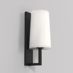 Riva 350 vegglampe baderom IP44 med glass skjerm