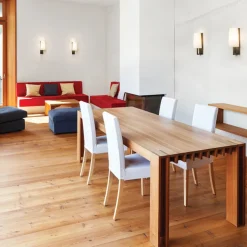 Riva 350 vegglampe IP44 med skjerm