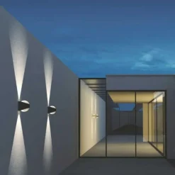 Saga vegglampe IP65 12W 3000K - Svart