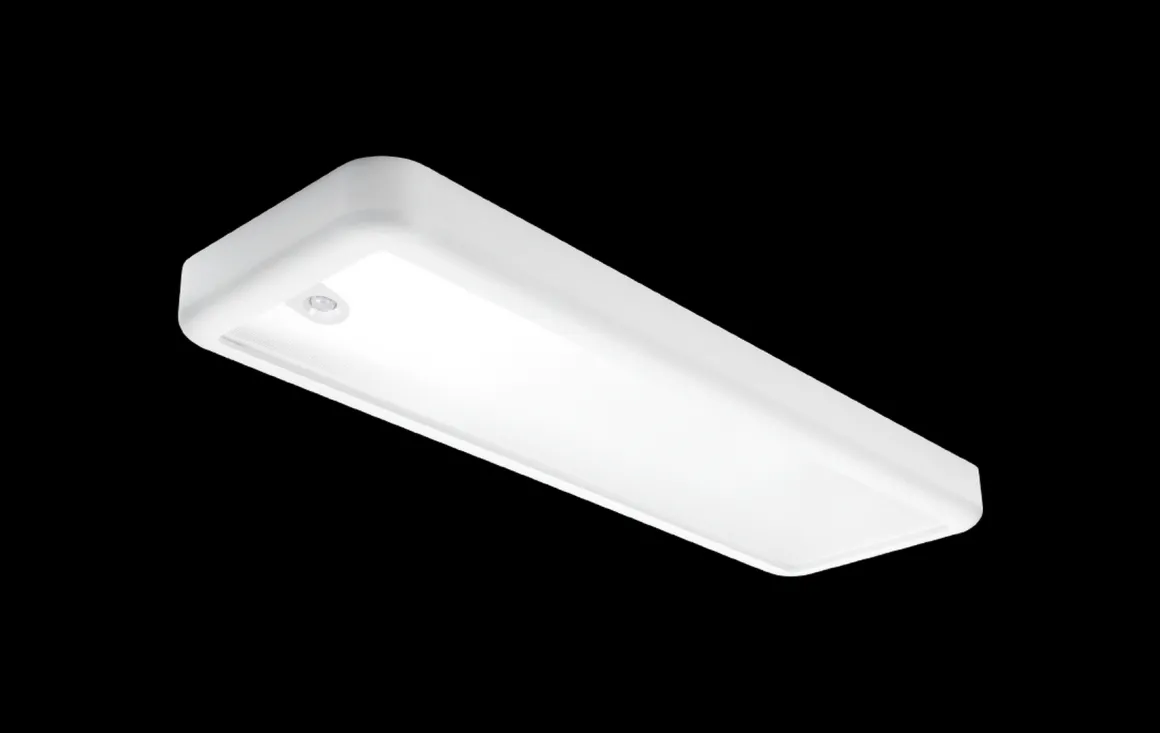 Sense Surface 640 taklampe 18W 3000K IP20 IK10 m/PIR Sensor - Hvit