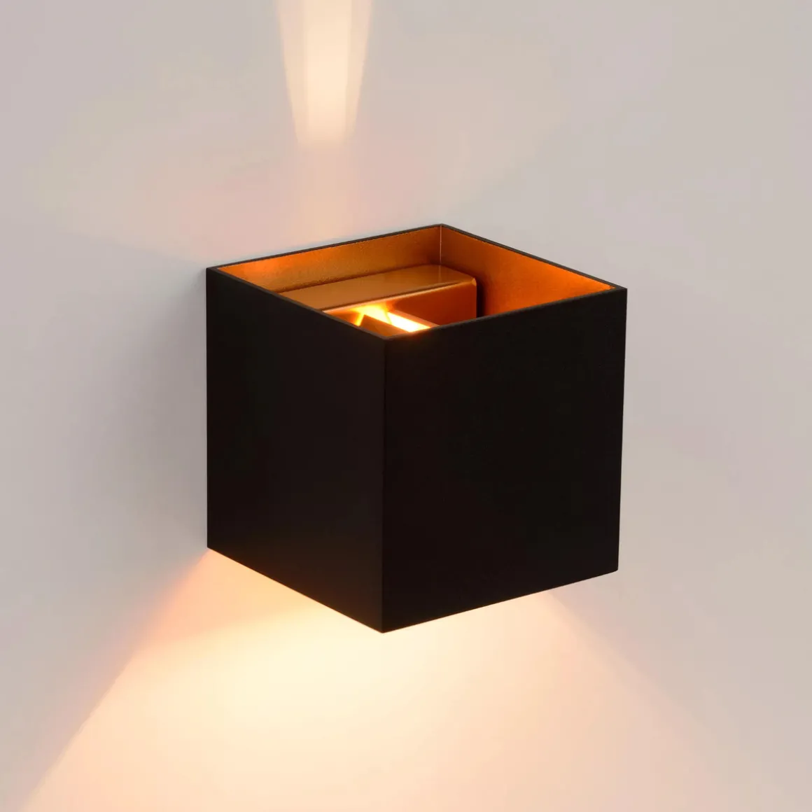 Xio square vegglampe opp/ned